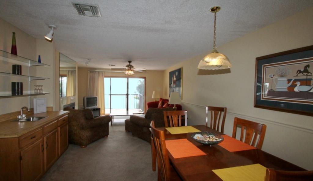 Emerald Isle Resort Hot Springs Room photo