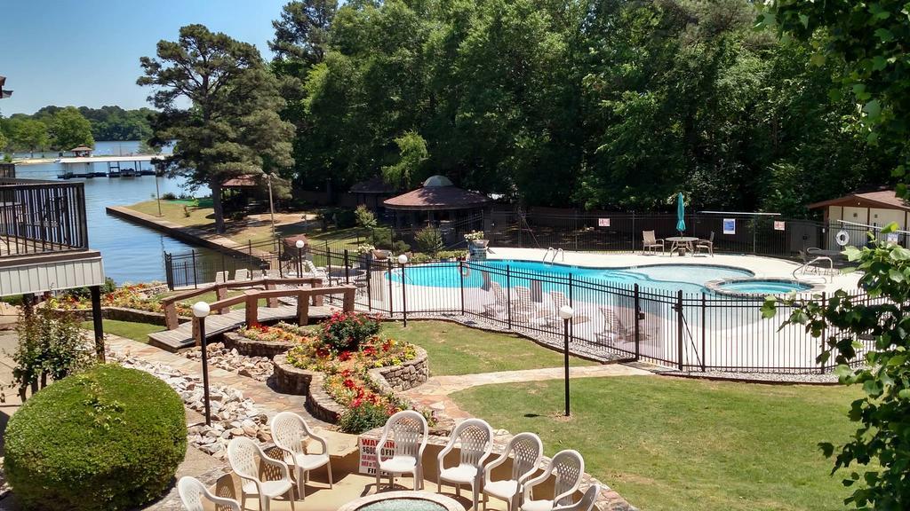 Emerald Isle Resort Hot Springs Exterior photo